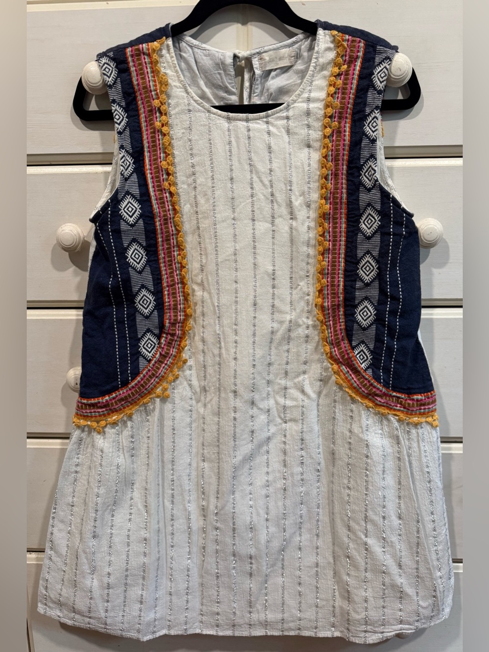 Women’s Embroidered White & Navy Sleeveless Dress multicolor details sz M